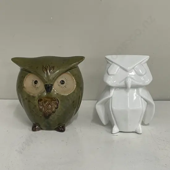 Two Decorative Owl Ornaments. Ceramic and Pottery