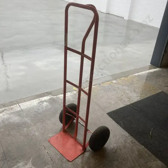 Red Sack Barrow With Inflatable TYres