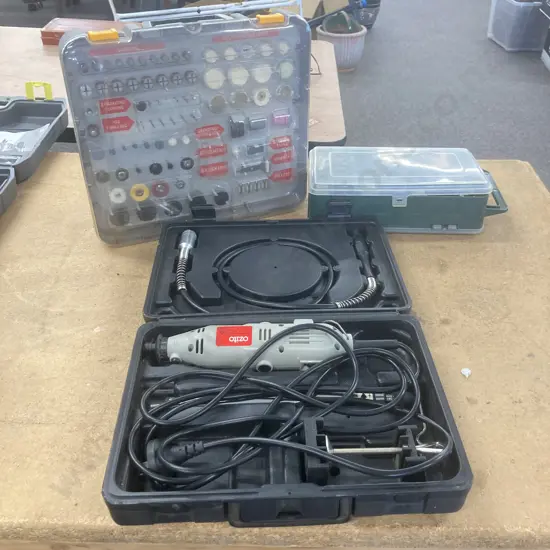 Ozito Rotary Tool & 2 Containers of Accesories