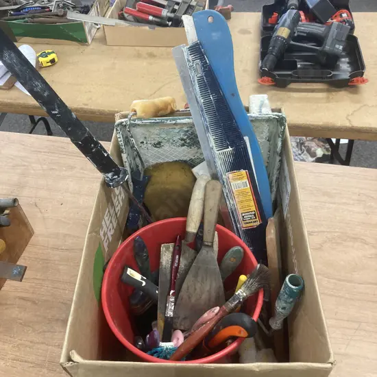 Box Lot Painting, Scrapers, Trowels Etc