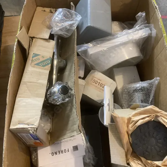 Box Lot of Plumbing Fittings, Brassware Etc