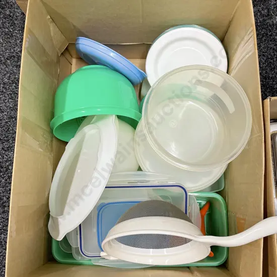 Box of assorted Plasticware including Tupperware