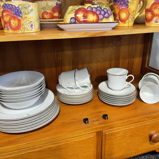 Japanese 30 Pce Tono China Dinner/Tea Set , White with gold trim