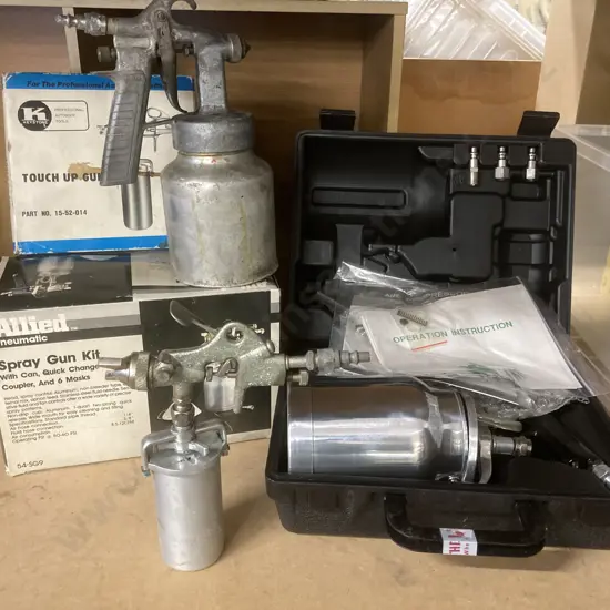Pair of Spray Gun Kits, Touch Up Guns Etc