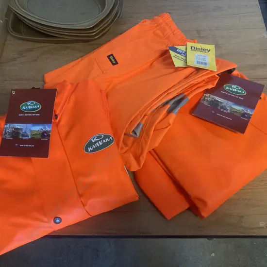 Wet Weather Gear Including Kaiwaka Tufflex Hi-Viz Bib Overtrousers Sz XXL, Bisley Safety Work Wear Rain Pants 2XL