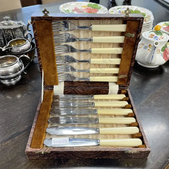 Vintage Boxed Fish Knife and Fork Set