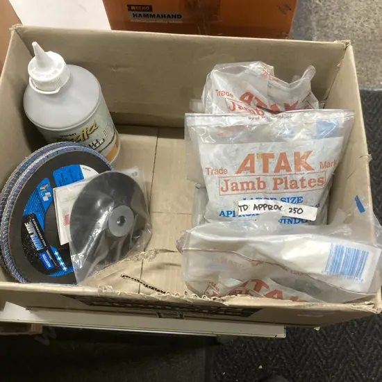 Box Lot Betta Concrete Crack Filler, 6 x Bags of Atak Jamb Plates, Sanding Discs, Backing Pad