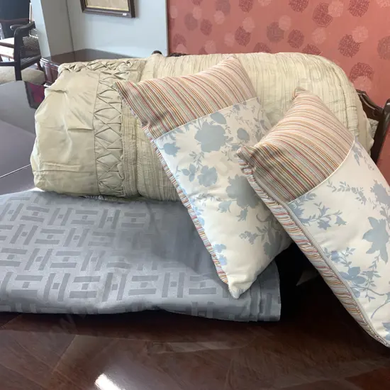 Coverlet Cream / Mocha Tones 230 x 250cm With Silver Duvet Cover And Cushions x2