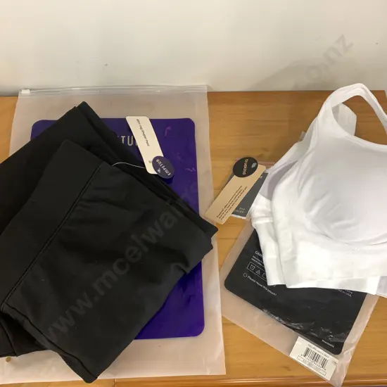 White True Kind Wire Free Shaper Bra Size L, Black Empetua Slim-Leg Shaper pants Size M