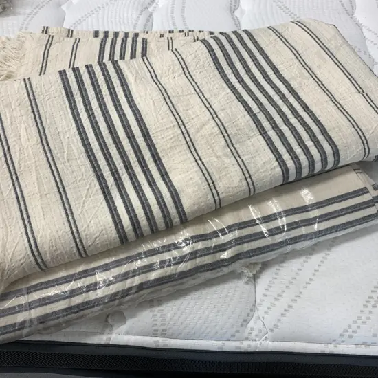 Pair of New 'Mayde' Black & White Thistle Cove Blankets / Throws, 100% Natural Cotton, Made In Turkey