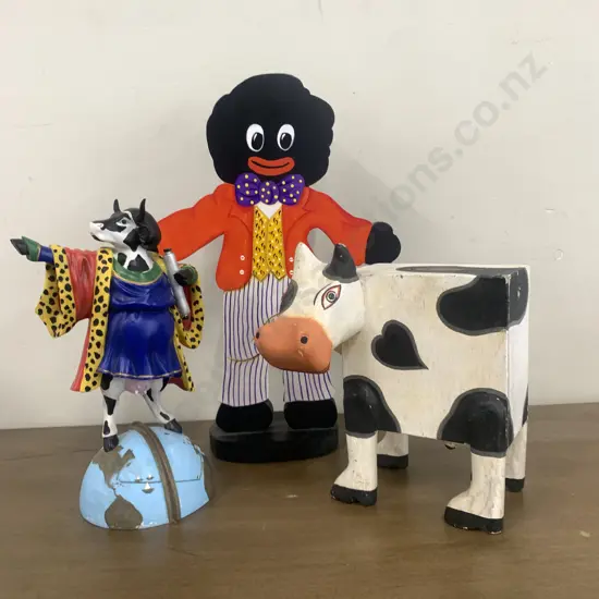 Assortment of Wooden Ornaments & Cow parade Cowlumbus Figurine