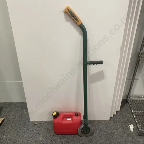 McGregors Lawn Edger, Red Plastic 4.7L Fuel Container