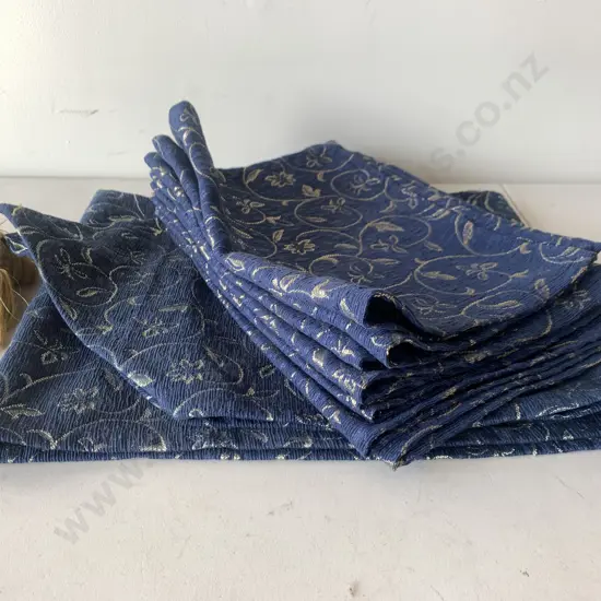 New Garden Scroll Placemats, Navy x 10 With Table Runner