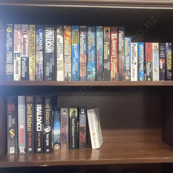 Lot of 32 Books By James Patterson & David Baldacci