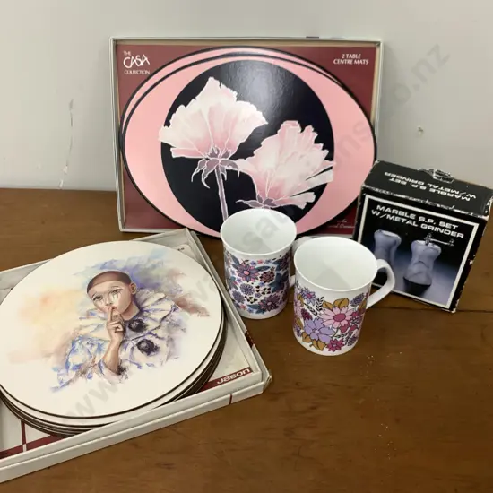 Vintage Place Mats, Marble Salt & Pepper Set, Elizabethan Mugs x 2