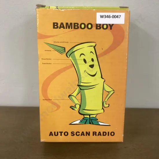 Vintage Novelty Bamboo Boy FM Auto Scan Transistor Radio with Box