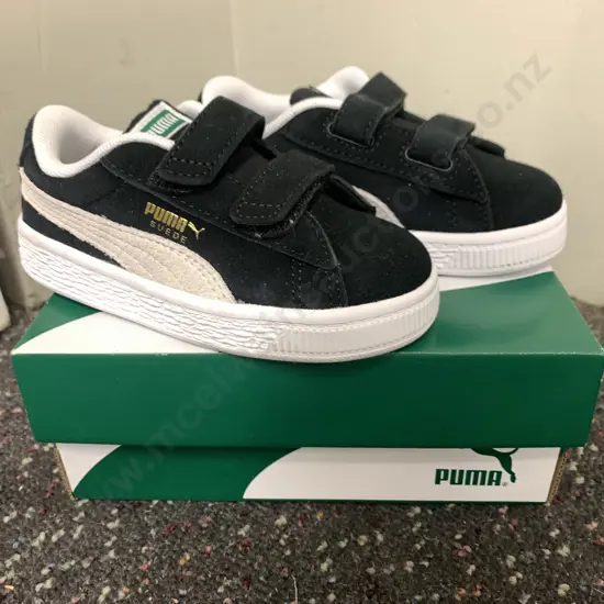 New Puma Black & White Kids Sneakers, Sz UK7