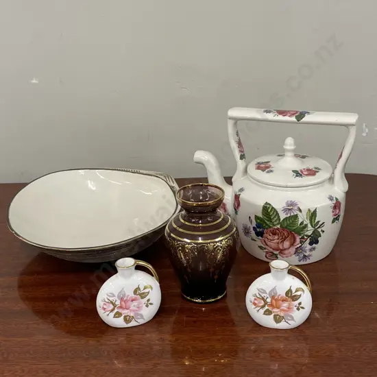 Assorted Collectable Items Including Arthur Wood Teapot, Staffordshire Miniatures, Glass Vase And Bowl (af to rim)
