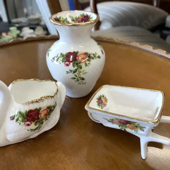 Royal Albert 'Old Country Roses' Items Including Swan, Wheelbarrow& Vase