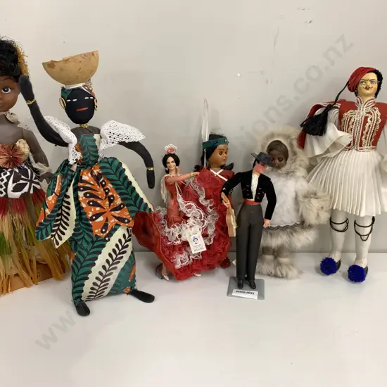 Lot of 7 Dolls Of The World (Sold With -034)