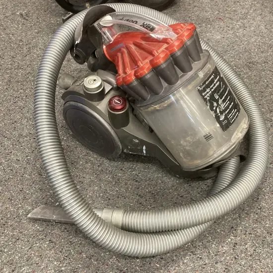Dyson DC23 Vacuum Cleaner