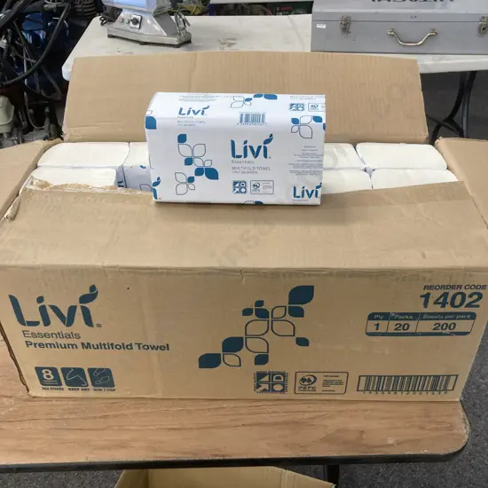 Box of 20 x 200 Livi Essentials Multifold Towels