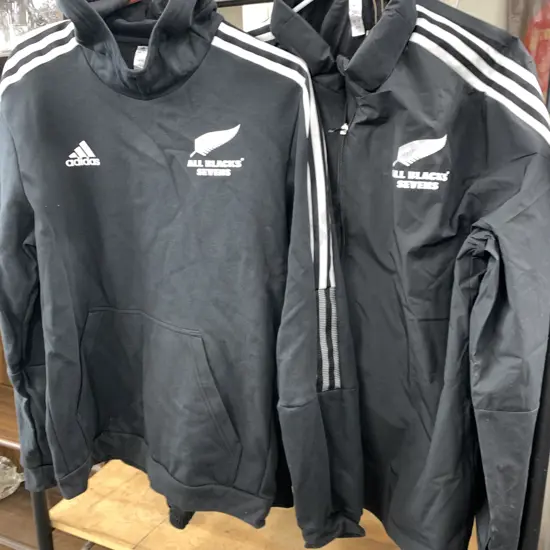 New Black Adidas Jacket With Sweatshirt Size Large 