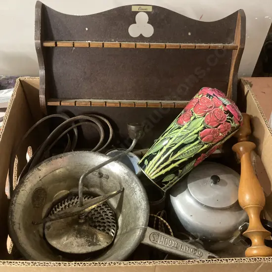 Box Lot Moulie, Candlestick, Teaspoon Display Etc