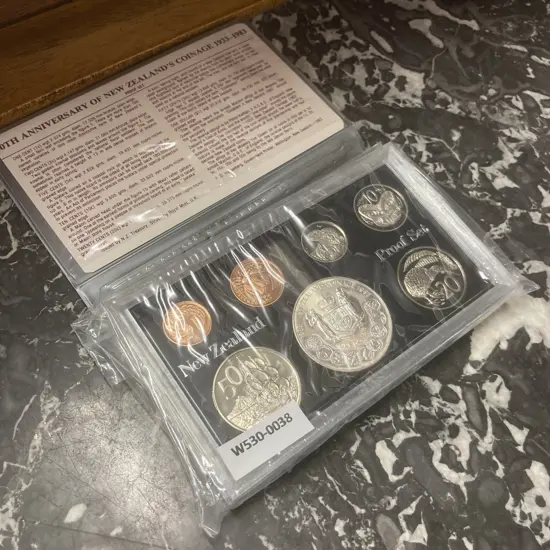 New Zealand Coin Issue 50th Anniversary Of Coinage 1933-1983 Proof Set With Silver Dollar In Case Of Issue