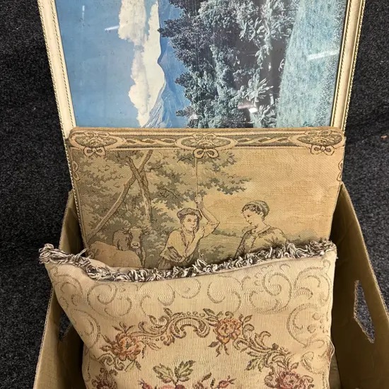 Artwork Tapestry Fabric Seat & Cushion