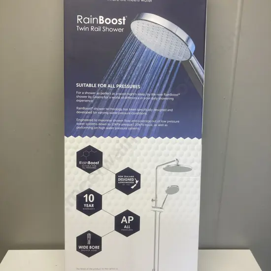 Greens Rainboost Twin Rail Shower. Matte Black