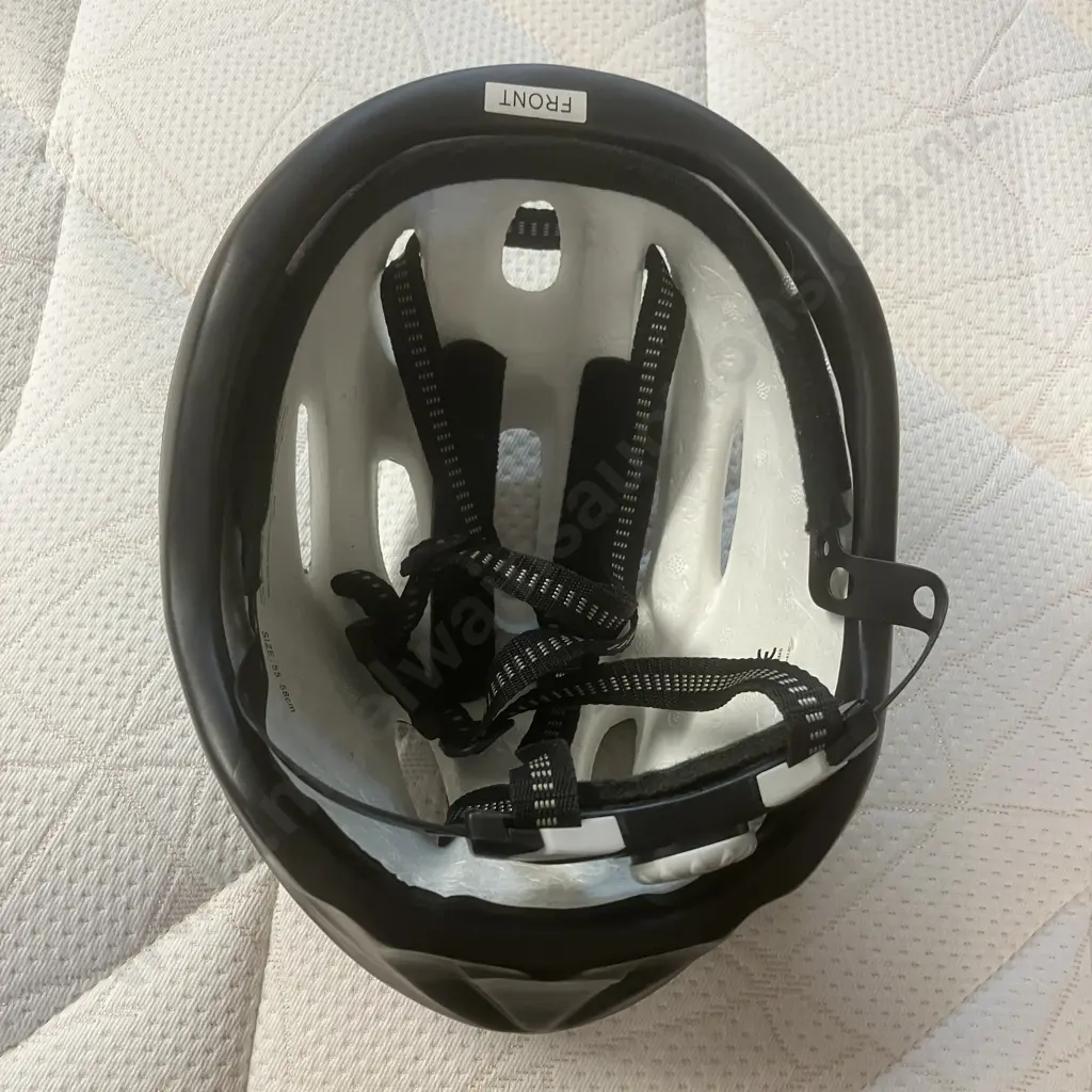 Magnum Metro+ 48V 700c Electric Bike With Charger, Blackburn Tray Bag, Size 55-58cm Helmet Etc Image 1++