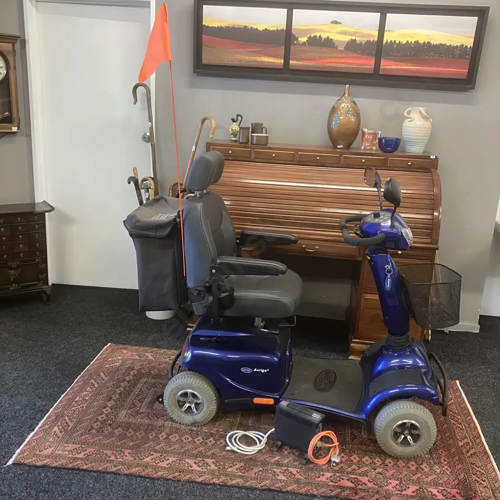 Invacare Auriga 10 Mobility Scooter With Charger, Rear Bag & Front Basket Image 1++