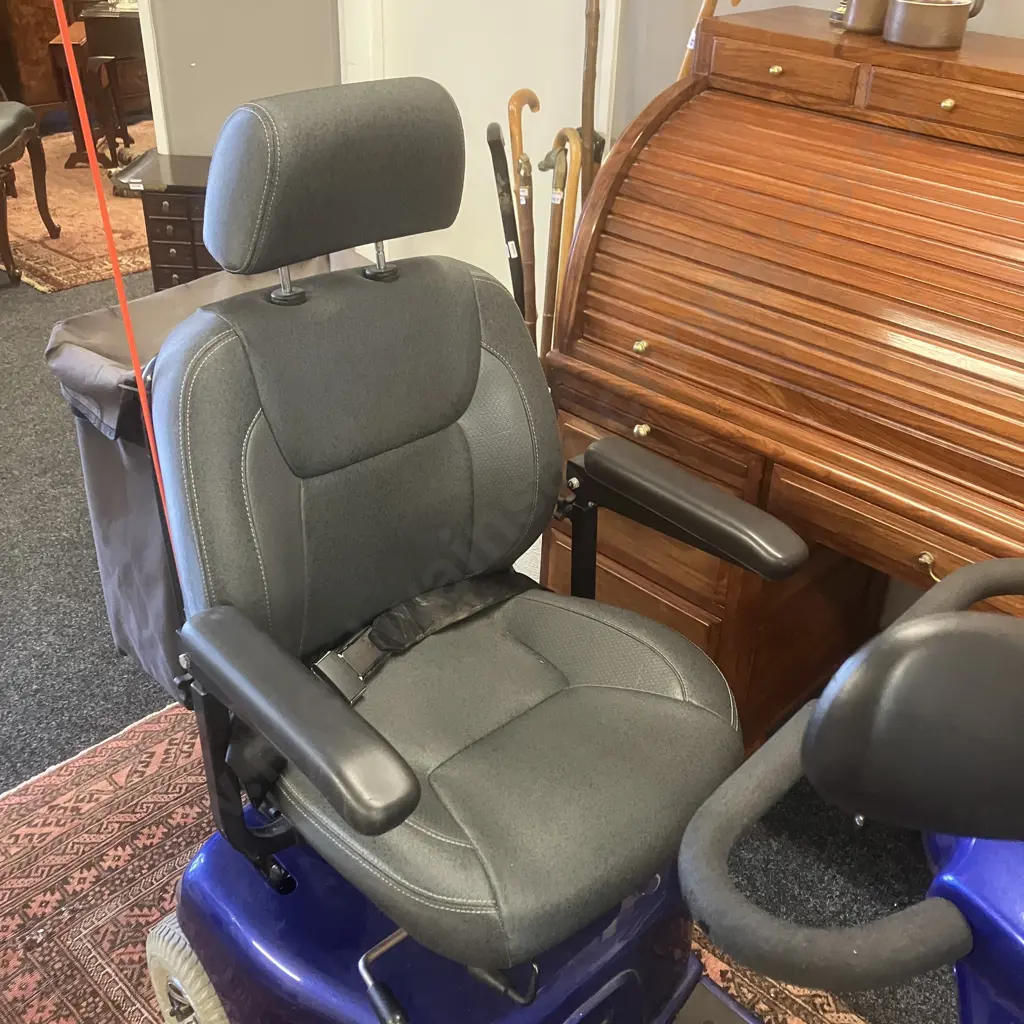 Invacare Auriga 10 Mobility Scooter With Charger, Rear Bag & Front Basket Image 1++