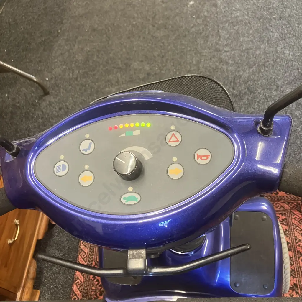 Invacare Auriga 10 Mobility Scooter With Charger, Rear Bag & Front Basket Image 1++