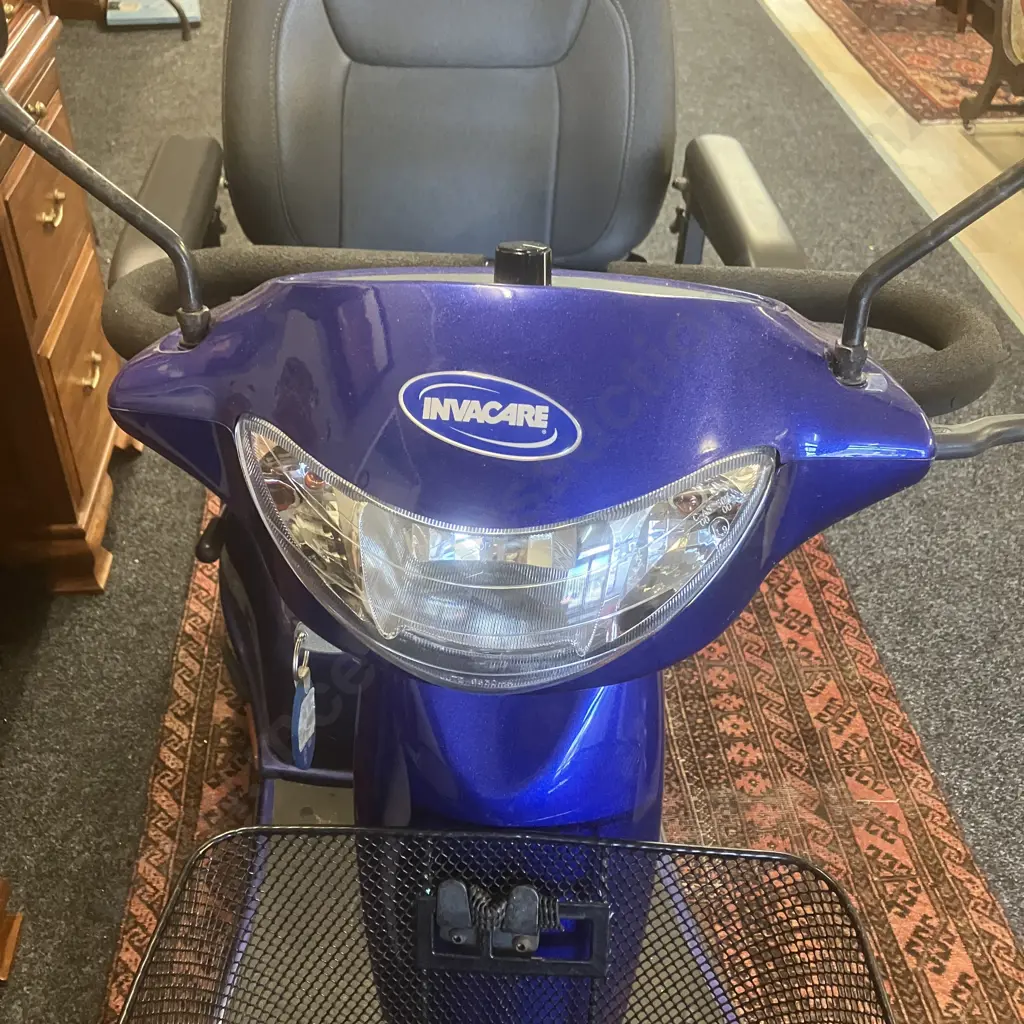 Invacare Auriga 10 Mobility Scooter With Charger, Rear Bag & Front Basket Image 1++