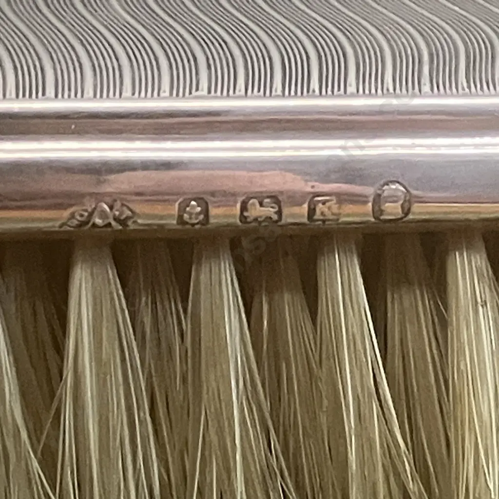 1930's Ladies Fitted Travelling Vanity Case, Sterling Silver Tops & Brushes All Hallmarked Aidie Brothers Ltd Birmingham Image 1++