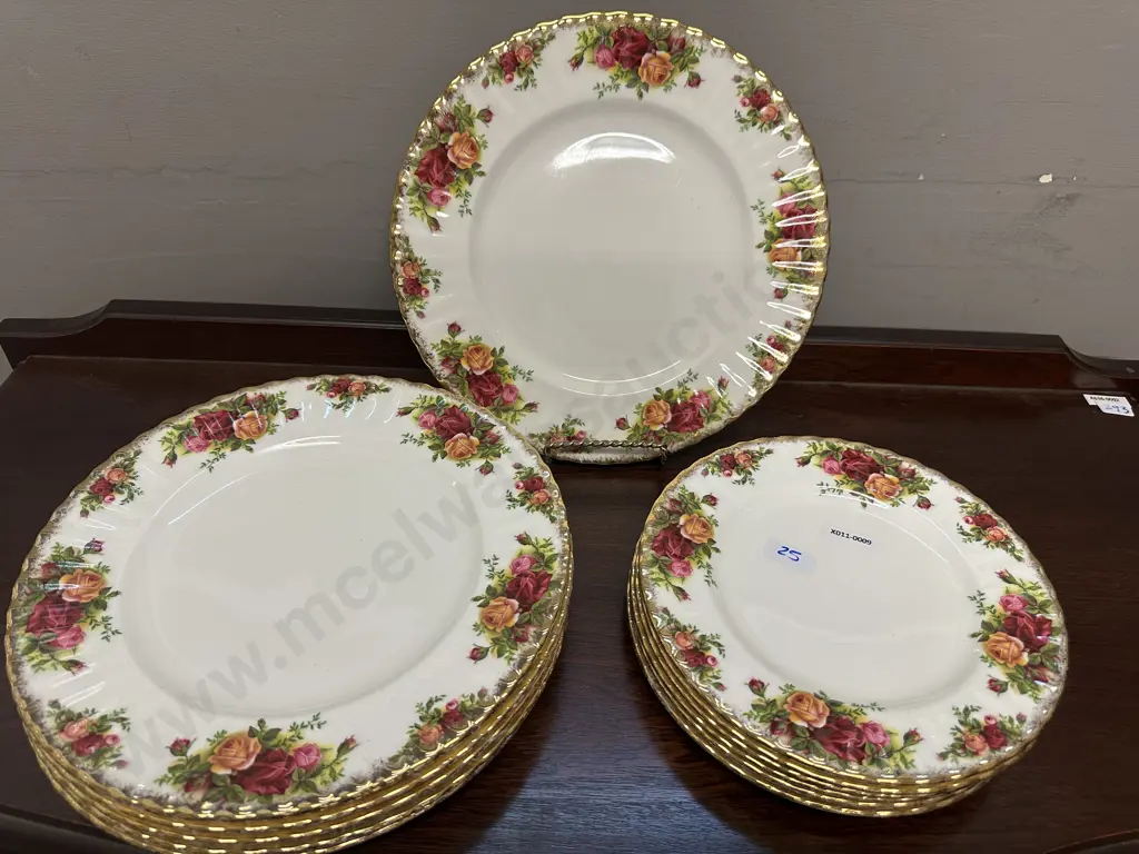 Royal Albert Old Country Roses: Set of 6 Dinner Plates and 6 Luncheon Plates - Made In England Image 1++