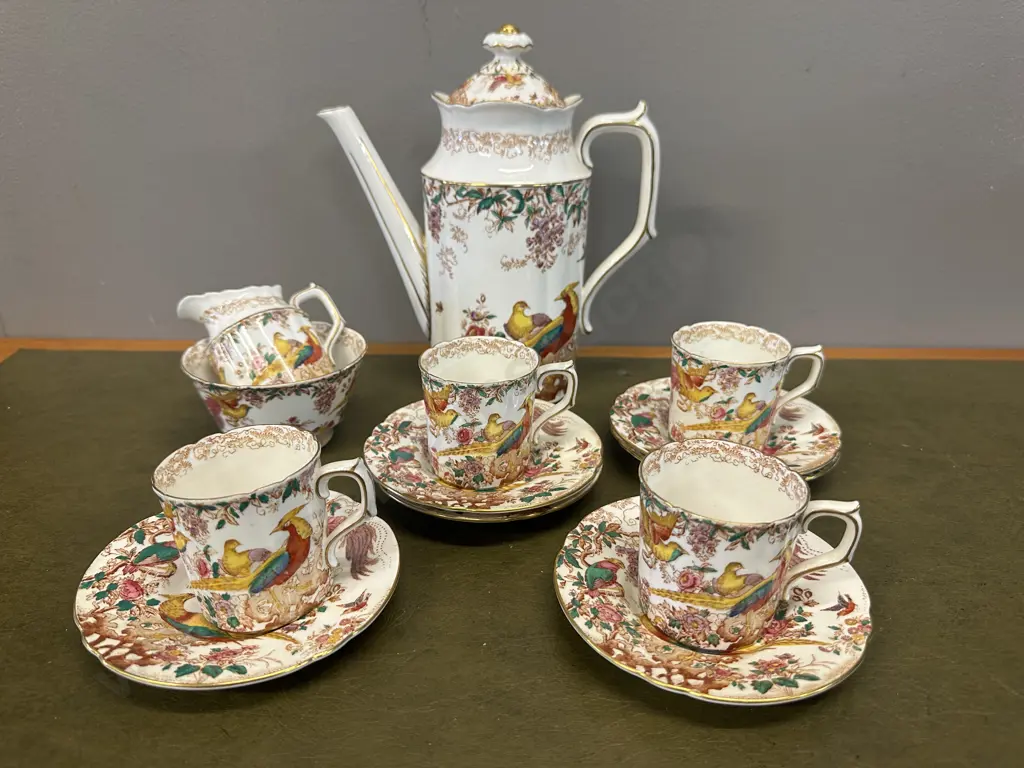 Royal Crown Derby 'Olde Avesbury' Coffee Pot, Demi Tasse Duos x4 Creamer Sugar Bowl & 2 Spare Saucers Image 1++