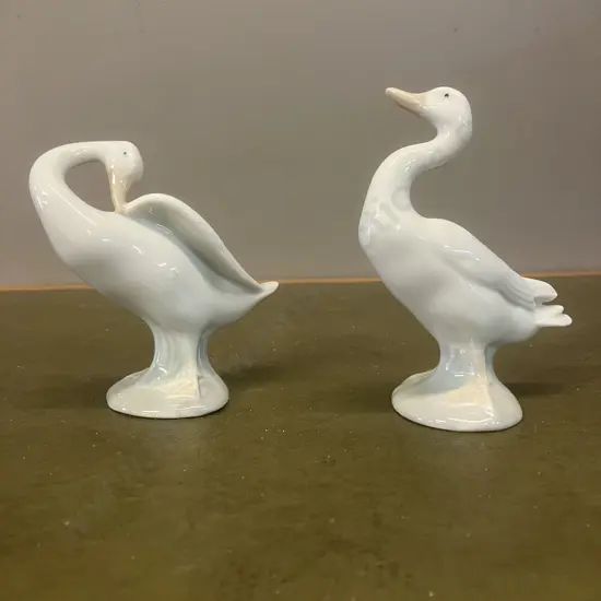 Vintage Lladro Little Duck Figurines #4552 & #4553 (Retired 2002) H11.5 & H10cm