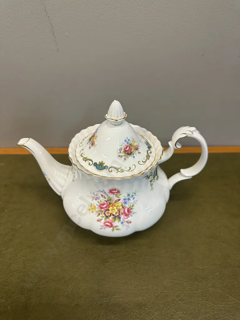 Vintage Royal Albert 'Berkeley' Teapot H19cm Image 1++