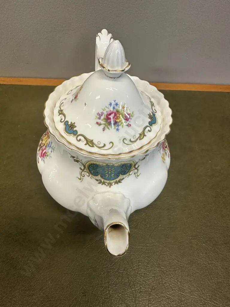 Vintage Royal Albert 'Berkeley' Teapot H19cm Image 1++