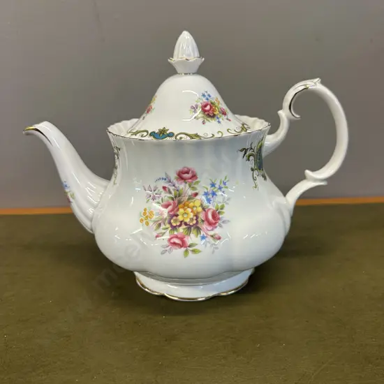 Vintage Royal Albert 'Berkeley' Teapot H19cm