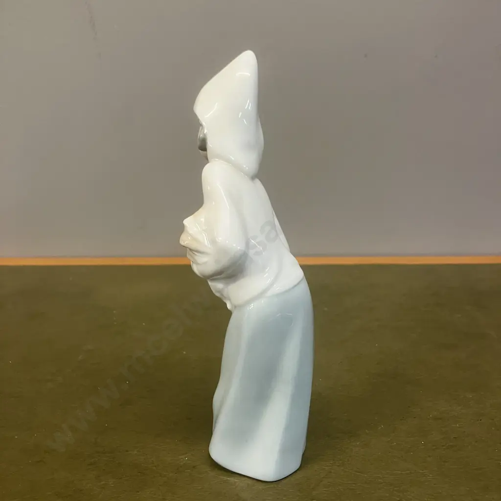 Lladro Girl with Rooster Figurine (Retired 1989) H20cm Image 1++