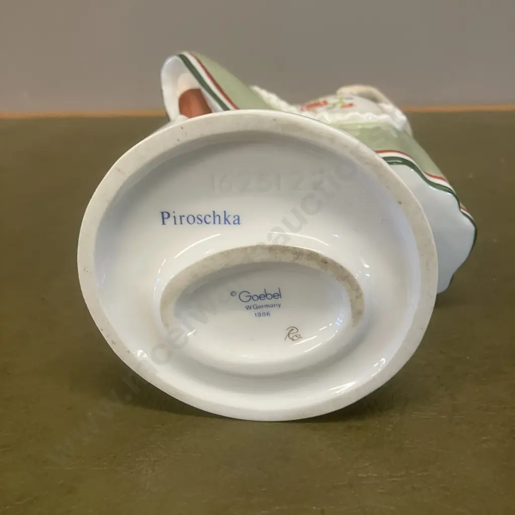 Goebel Germany Piroschka Beauty Around the World Porcelain Figurine - Hungarian Traditional Dress. H22.5cm Image 1++