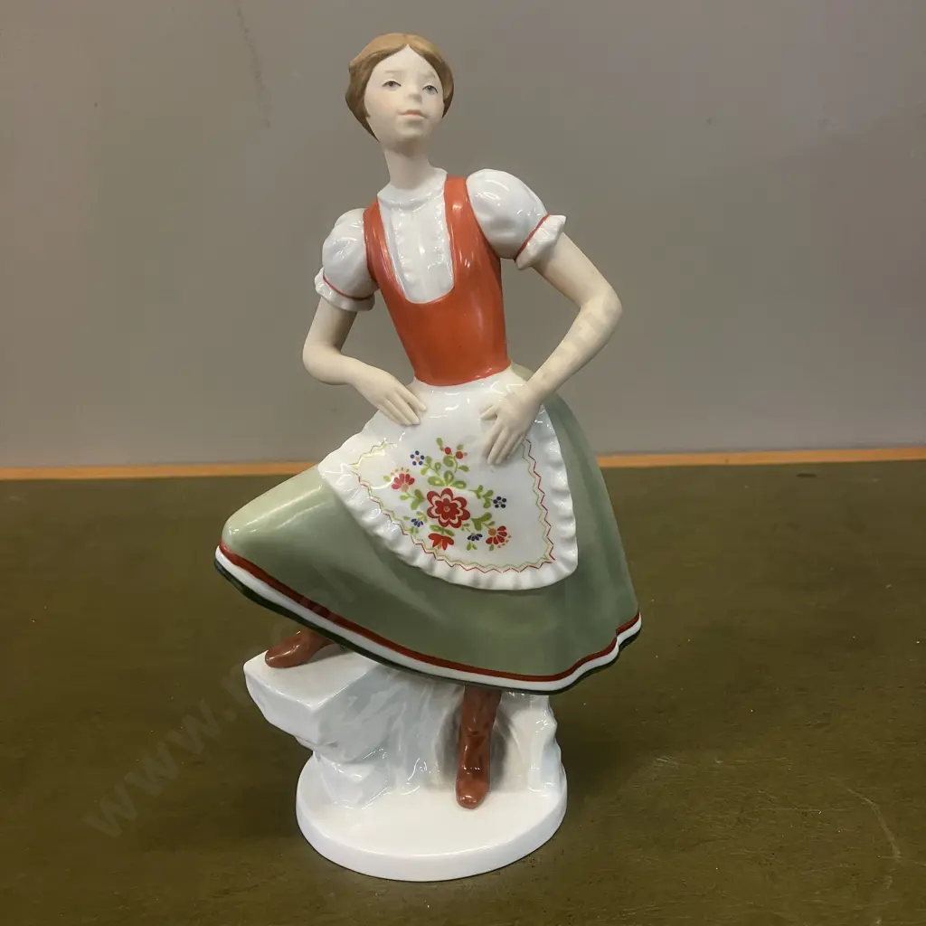 Goebel Germany Piroschka Beauty Around the World Porcelain Figurine - Hungarian Traditional Dress. H22.5cm Image 1++