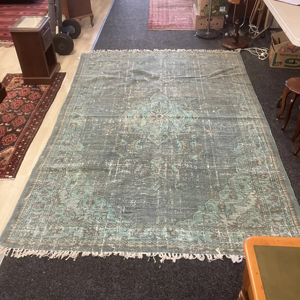 LUCA Green Toned Area Rug. 296 x 198cm Image 1++