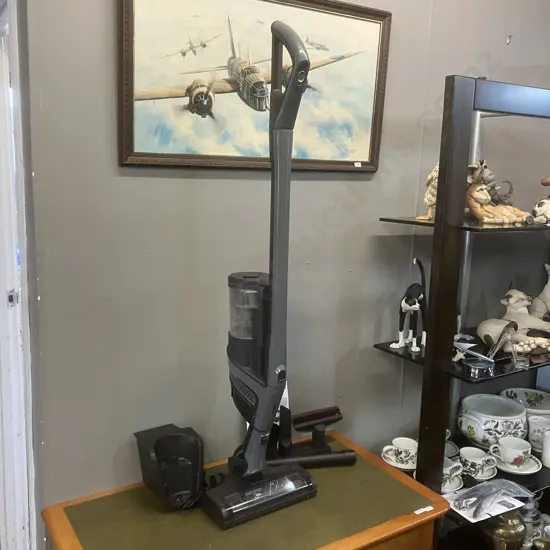 Miele Triflex HX1 Bagless Stick Vacuum - Graphite Grey