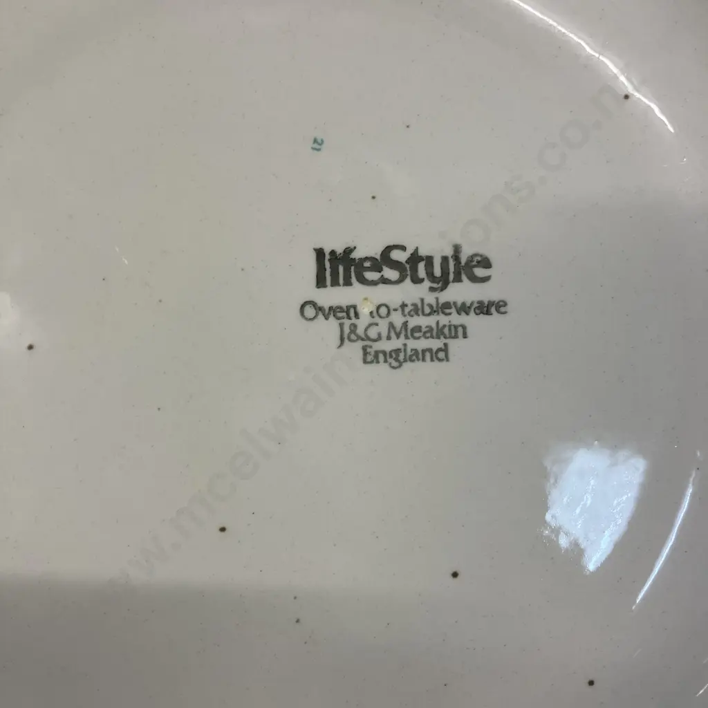 J&G Meakin England Dinnerware - 46 Pieces (Some Chipped Pieces) Image 1++