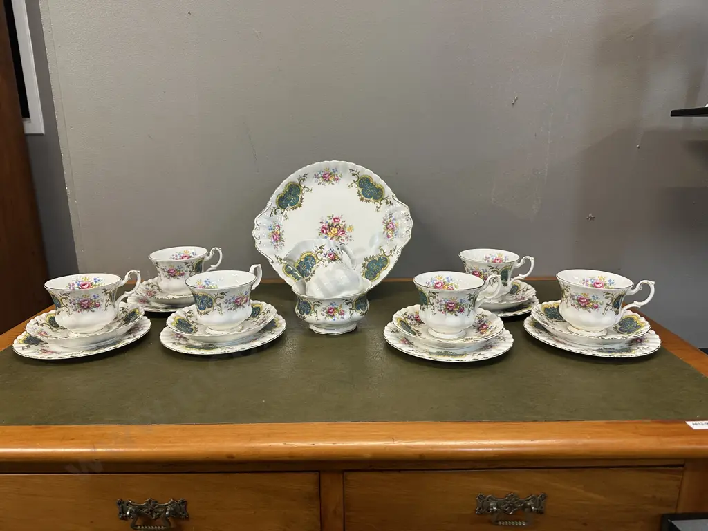 Vintage Royal Albert 'Berkeley' Teaware Including Trios x6, Cake Plate, Sugar Bowl & Creamer  Image 1++